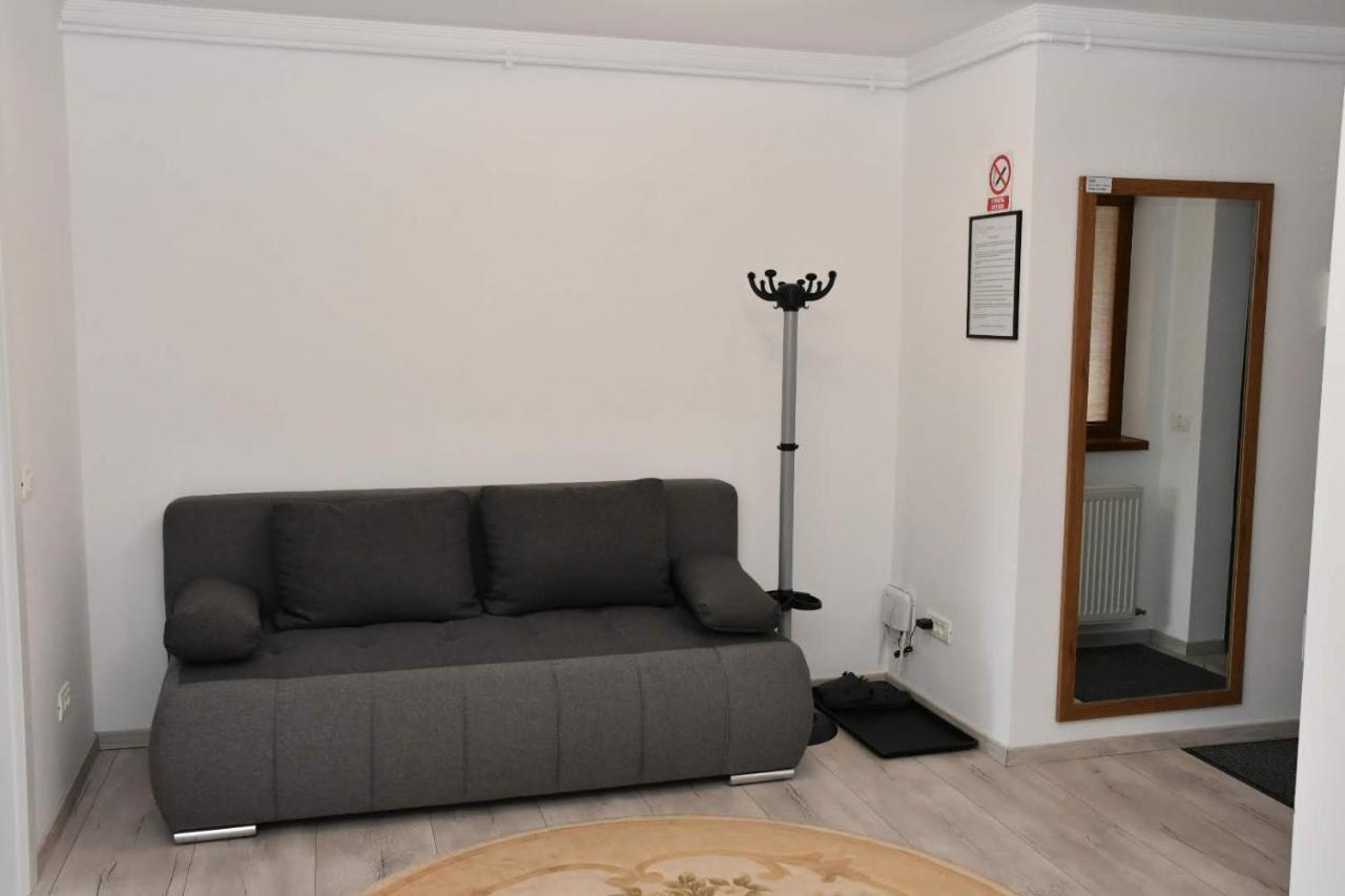 Toporasi Apartament Apartment Craiova Exterior photo